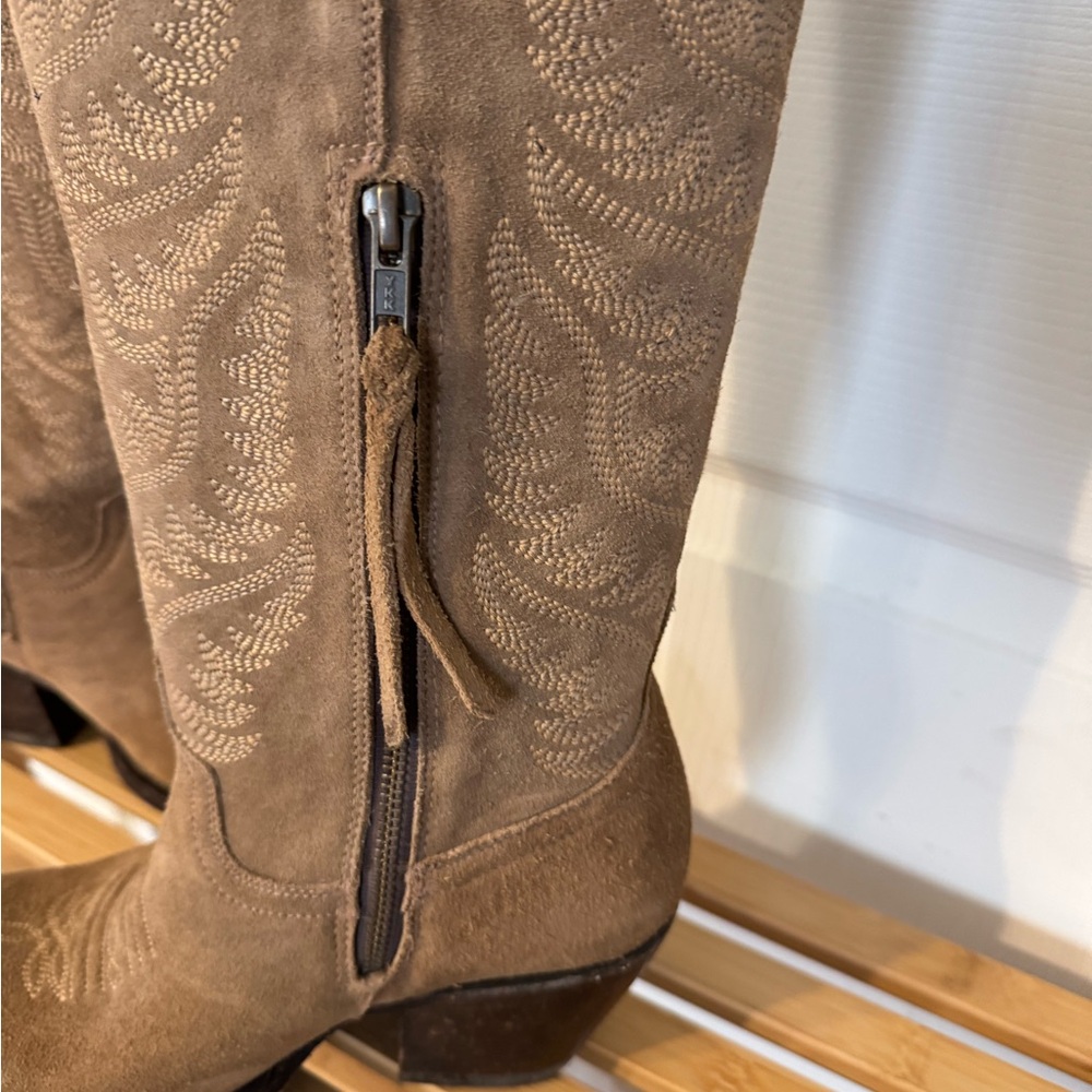 Ariat Brown Tall Western Heeled Boots - Picture 10 of 11